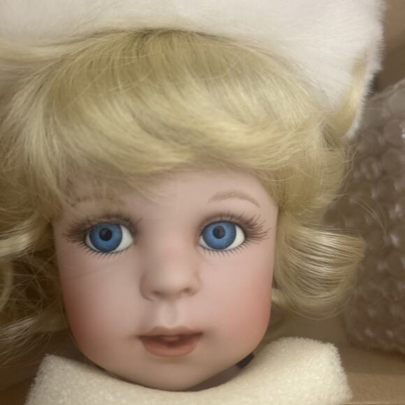 Rare Aston Drake Doll VTG 90’s Certificate Authentic Fairy Princess Cinderella - Picture 11 of 11